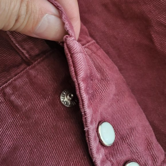 Vintage Men's Wrangler Button Snap Raw Hem Distressed Long Sleeves Work Shirt - Picture 7 of 7